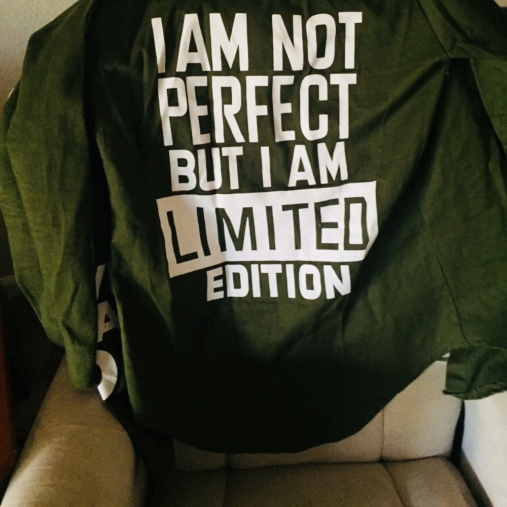 Logo jacket.